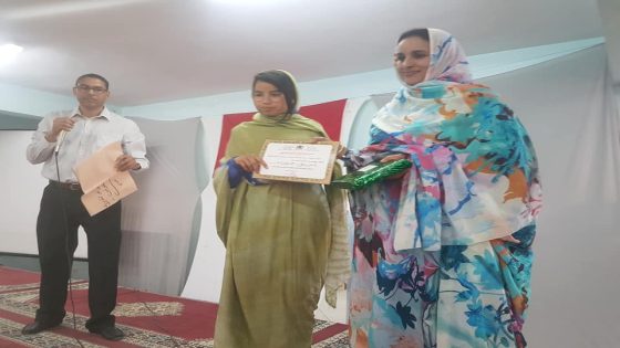 العيون :ثانوية14غشت التاهيلية تحتفي بالمتفوقين بحضور المدير الاقليمي للتعليم