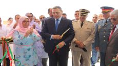 العيون:والي العيون يدشن أكبر مختبر للصحة العامة ويتفقد مرضى القصورالكلوي