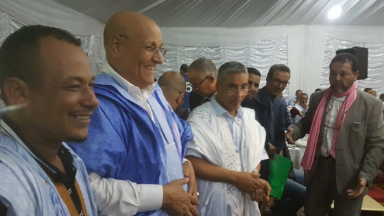 طانطان:حفل عشاء فخم احتضنه منزل اهل احمد العيلال على شرف الأمين العام لحزب الاستقلال نزار بركة والوفد المرافق له