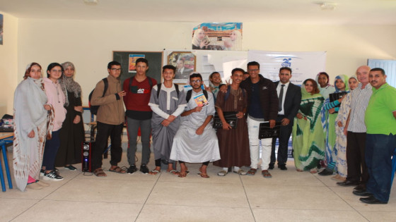 تلاميذ ثانوية ابن زهر بالعيون يستفدون من قافلة آفاق للتحسيس بحقوق الأشخاص ذوي الإعاقة 