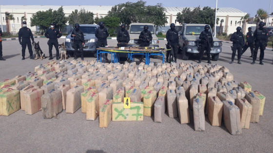 العيون .:توقيف 14 شخصا من بينهم موريتاني وسنغالي وحجز 5,8 أطنان من مخدر الشيرا 