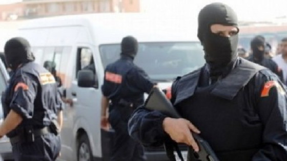 العيون:توقيف شخصين كانا يتبادلان الضرب والجرح بواسطة السلاح الأبيض داخل مقهى