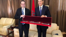 المستشار الأمريكي شينكر ينهي جدول زيارته للعيون ويتوجه صوب الداخلة