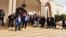 بالصور طانطان :منع موظفي العدل من ولولج عملهم بسبب جواز التلقيح