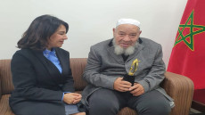 الفنان الكبير بلخياط يكرم منى فتو بالمكتب المغربي لحقوق المؤلفين