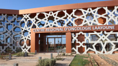 المركز الجهوي للأنكولوجيا بالعيون يجري حصص العلاج بالأشعة لست مرضى في يوم واحد