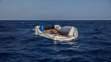 فاجعة جديدة بسيدي إفني اثر انقلاب قارب يحمل 57 مهاجرا