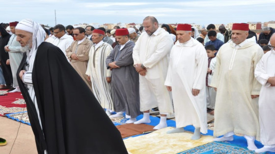 سيدي إفني: عامل الاقليم يترأس مراسم صلاة الاستسقاء بالمصلى المحلي