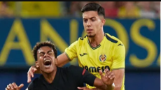 عبارات عنصرية ضد أخوماش … ارجع إلى المغرب يا “جزار”.