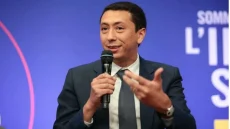 وزير فرنسي من أصل مغربي: ضرورة إعادة المهاجرين غير الشرعيين إلى بلدانهم الأصلية