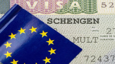 الضرائب تحقق في”الرواجات الوهمية” بالحسابات البنكية المرتبطة ب “تأشيرات شنغن”