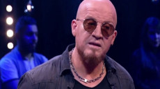 المغني بلال يخرج عن صمته بعد إساءته للمغرب