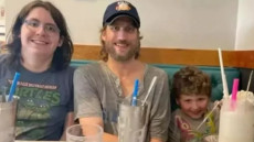 إنتحر بعد أن قتل أربعة أشخاص من أسرته لعدم تقبله فوز الرئيس ترامب في الانتخابات