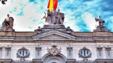 القضاء الإسباني يوقف ترحيل شرطي مغربي تقدم بطلب اللجوء