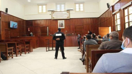 شاب يقتل والده الستيني طعنا بالشارع العام بتارودانت