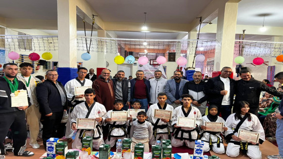 نادي طلحة للرياضات بالسمارة يحتفي بأبطاله المتوجين في بطولة كأس العرش للتانكسودو